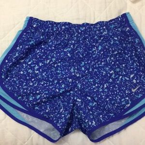 LIKE NEW blue nike shorts